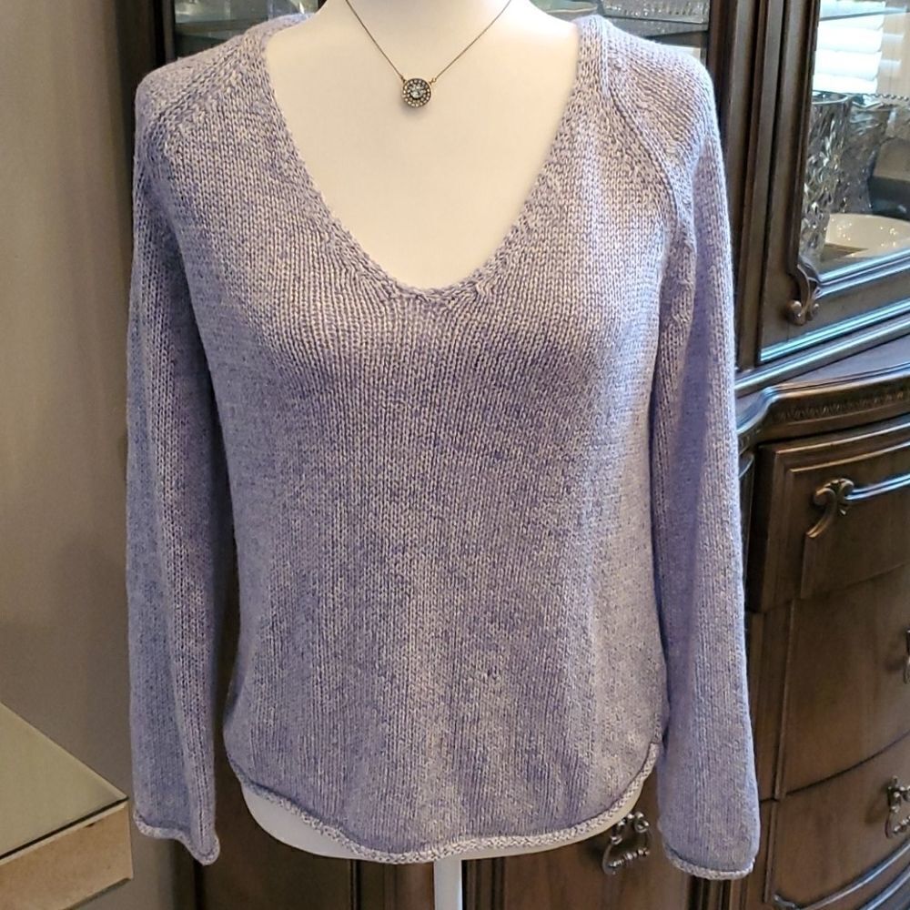 Size Small H&M blue knit sweater.